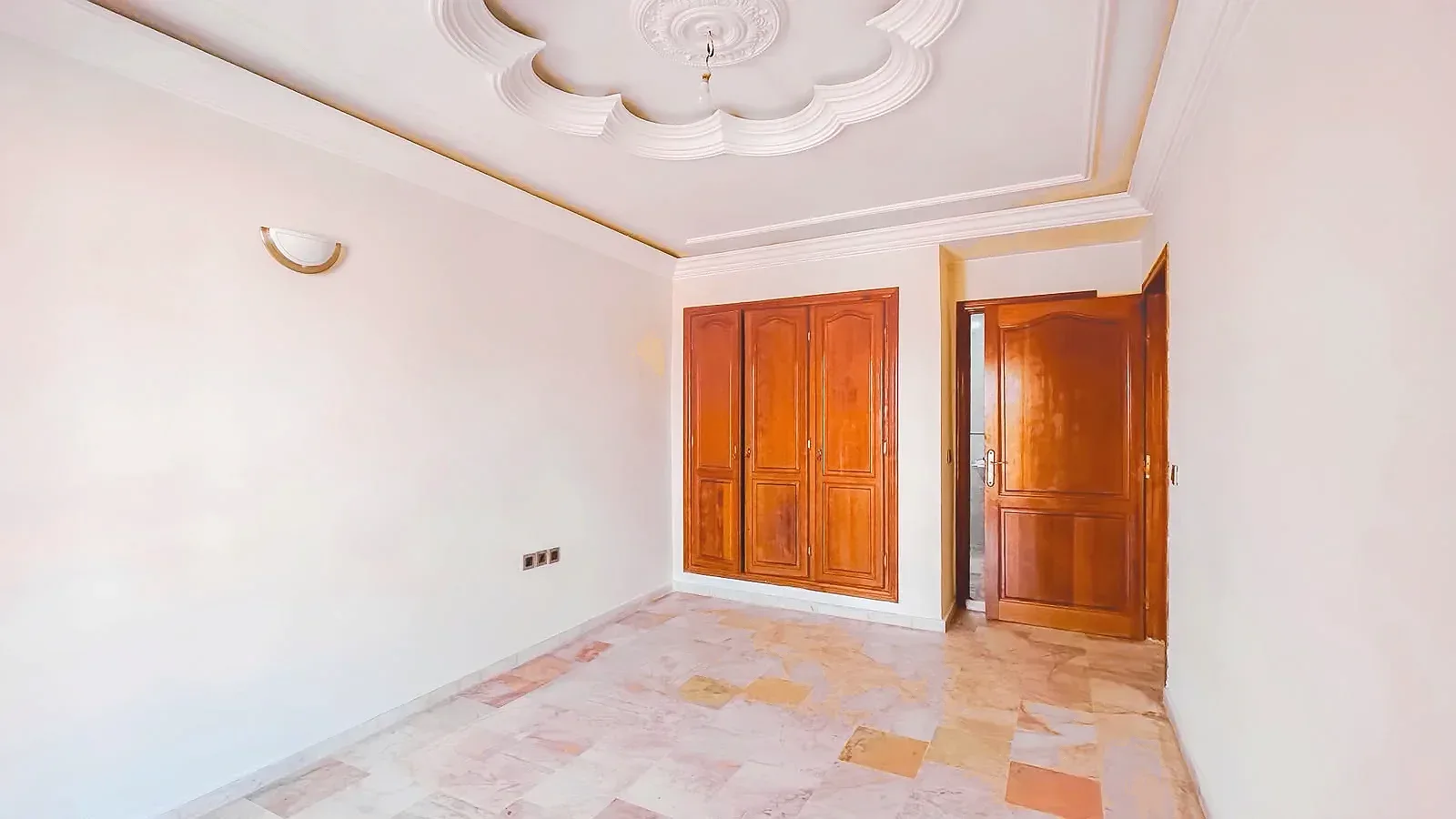 Appartement 2 chambres à Victor Hugo, non meublé – PHOTO 2026 10 15 17 48 09 5
