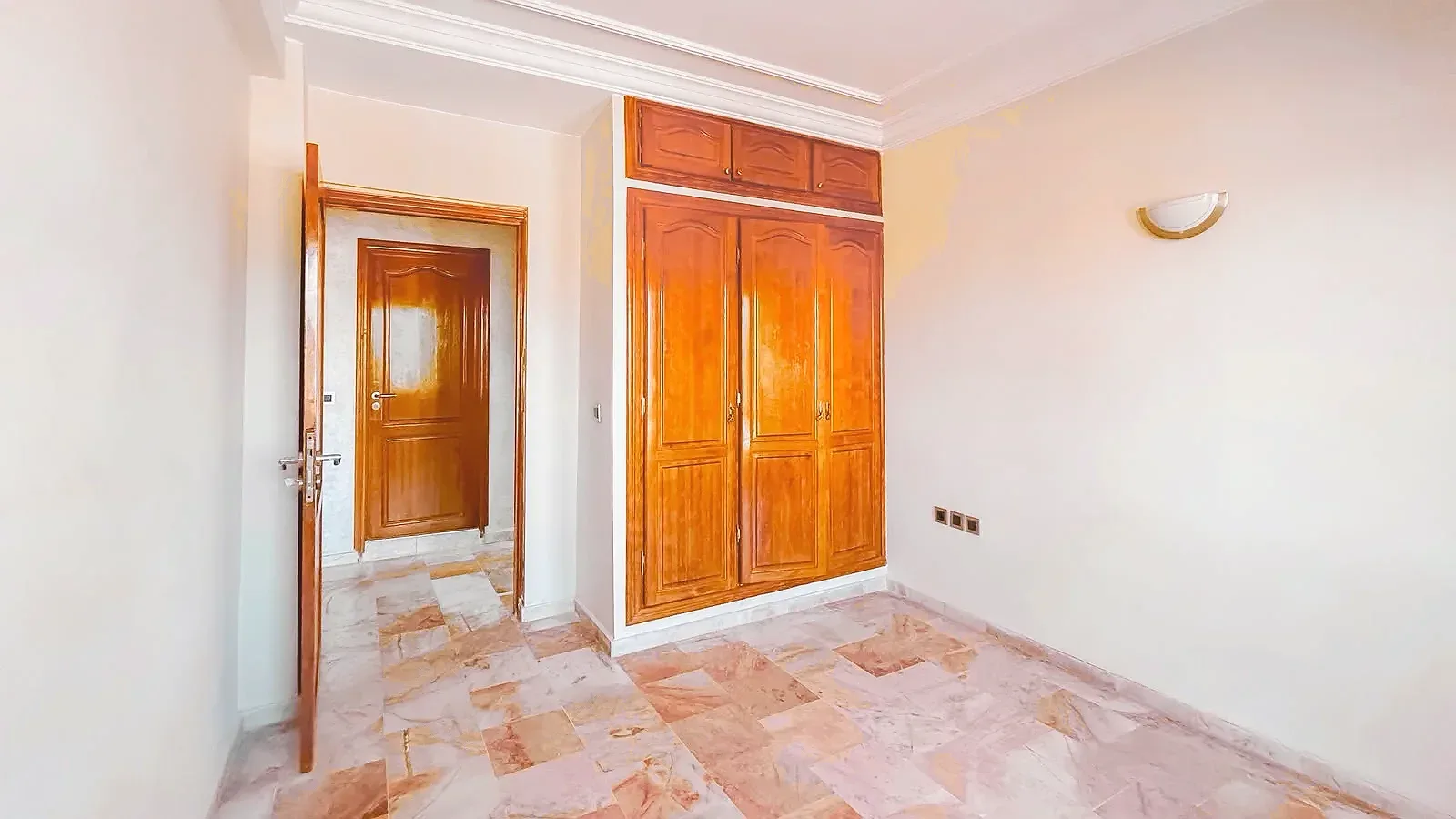 Appartement 2 chambres à Victor Hugo, non meublé – PHOTO 2026 10 15 17 48 09 7