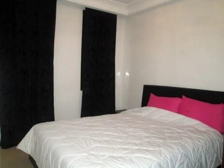Appartement meublé neuf à louer à marrakech longue durée victor Hugo - Photo 3