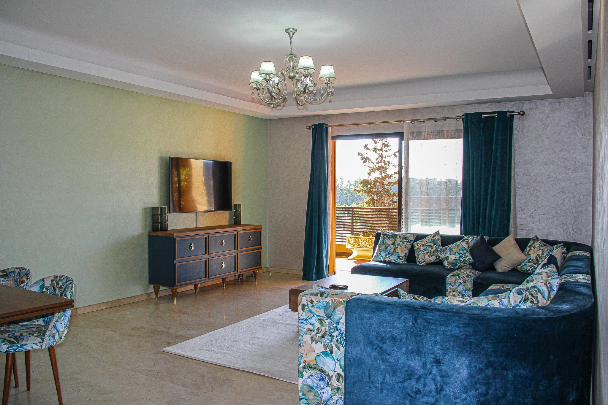 Luxueux appartement meublé à victor Hugo Marrakech - Photo 4