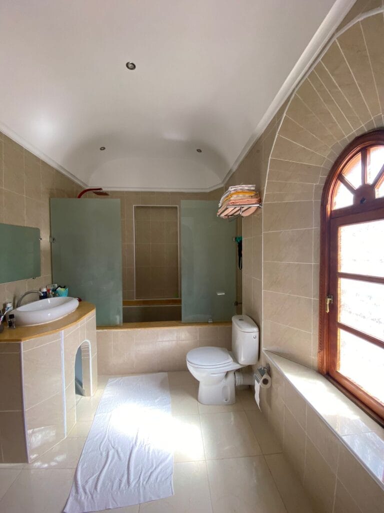 Sublime grande villa avec piscine à vendre à targa Marrakech - Photo 6