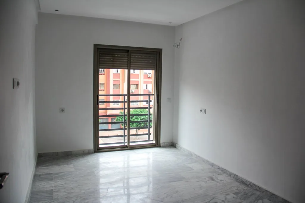 location longue durée appartement F2 non meublé Marrakech guéliz - Photo 3