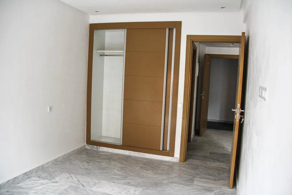 location longue durée appartement F2 non meublé Marrakech guéliz - Photo 4