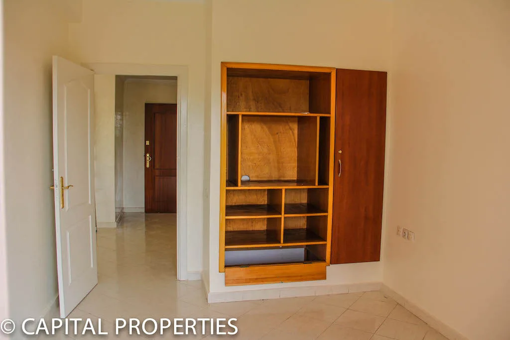 Location longue duree appartement sur jardin Harti Marrakech - Photo 4