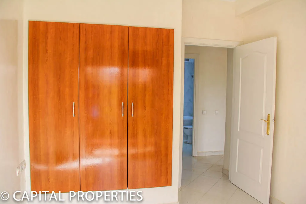 Location longue duree appartement sur jardin Harti Marrakech - Photo 5